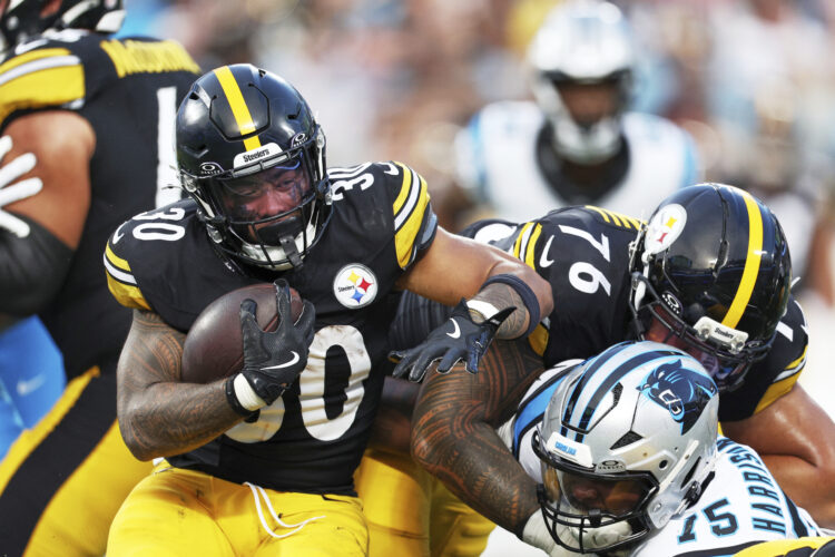 Steelers sign Jaylen Warren to 3